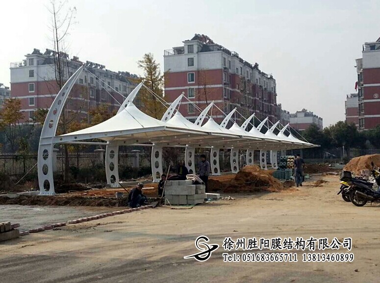 膜結構停車棚012